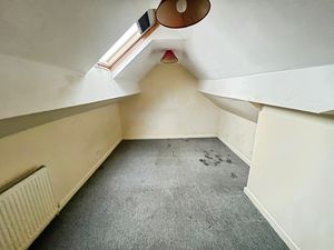 Loft room- click for photo gallery